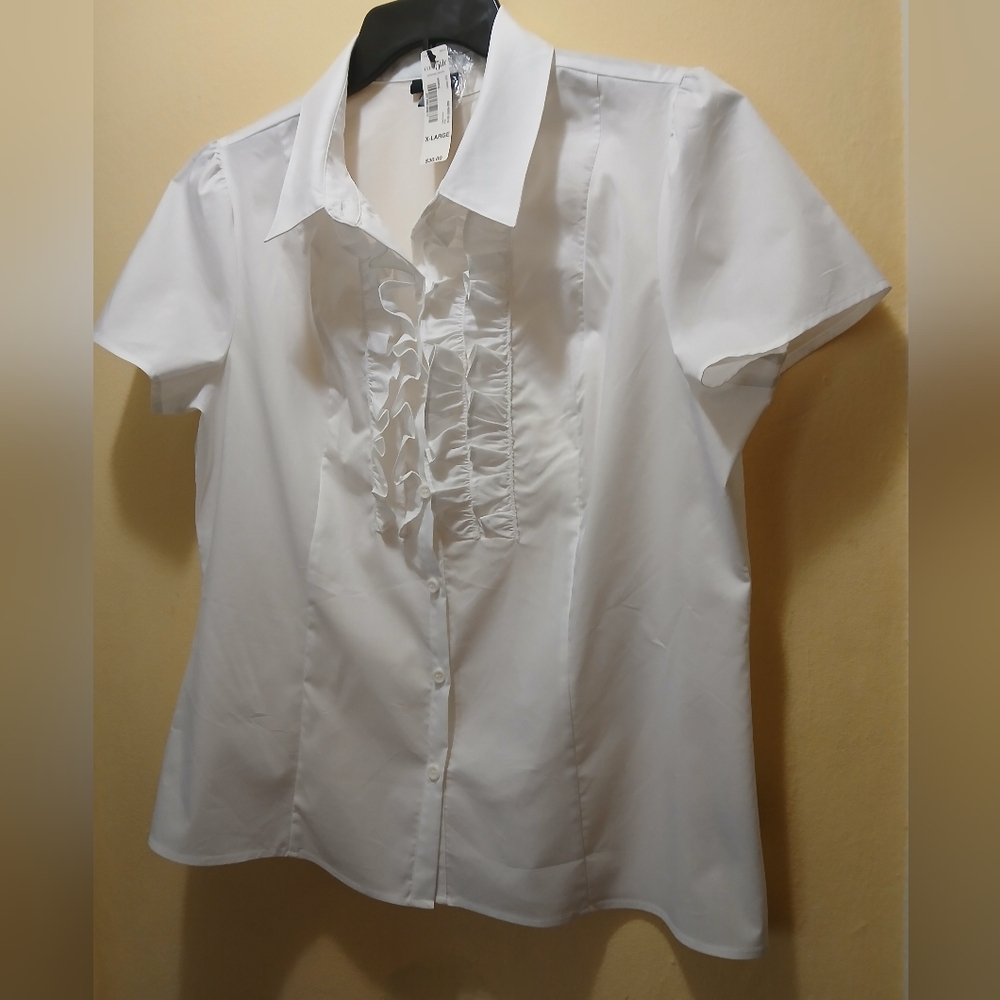 East 5th White Ruffled Button Front Shirt